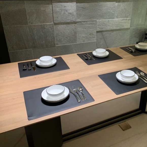 🆕Leather placemats - set of 4 black - Picture 5 of 8